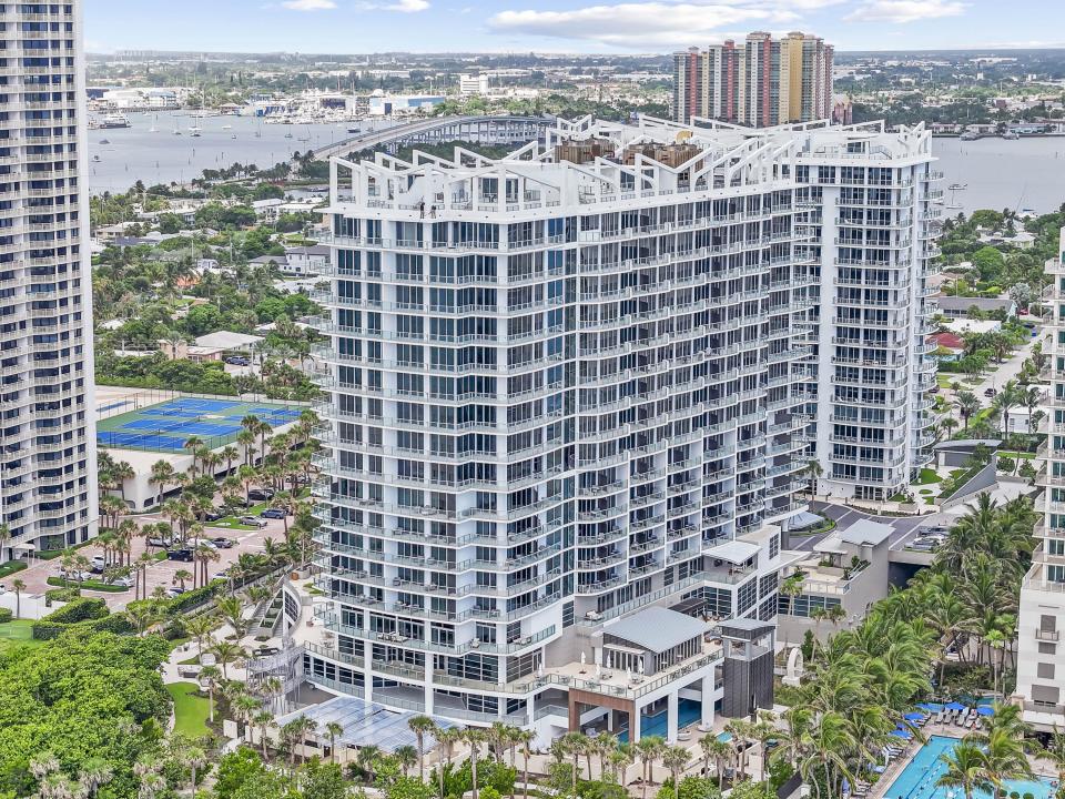 3100 N Ocean Drive H1610, Riviera Beach, Florida 33404