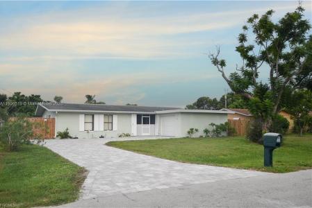 2636 SE 18th Ave, Cape Coral, Florida 33904, USA
