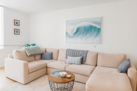 511 SE 5th Ave 1408, Fort Lauderdale, Florida 33301, USA