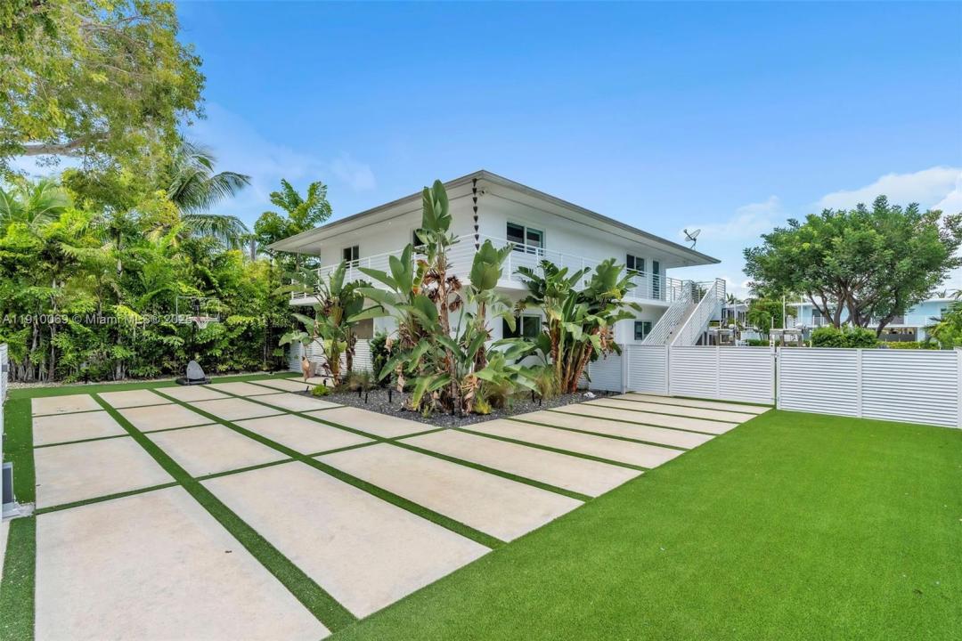 165 Ocean Dr, Tavernier, Florida 33070