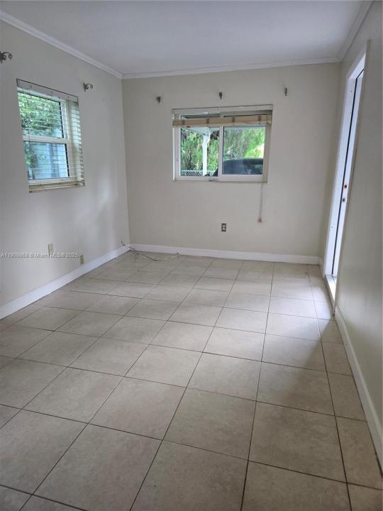 North Miami Beach, Florida 33162