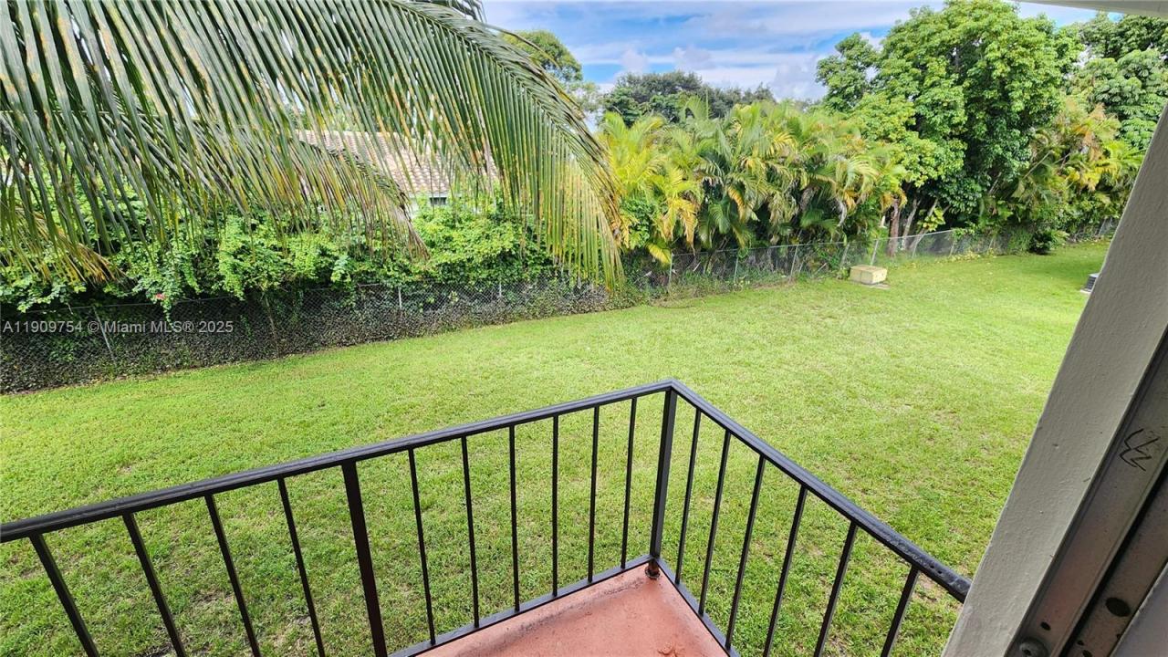 3090 Coral Springs Dr 6, Coral Springs, Florida 33065