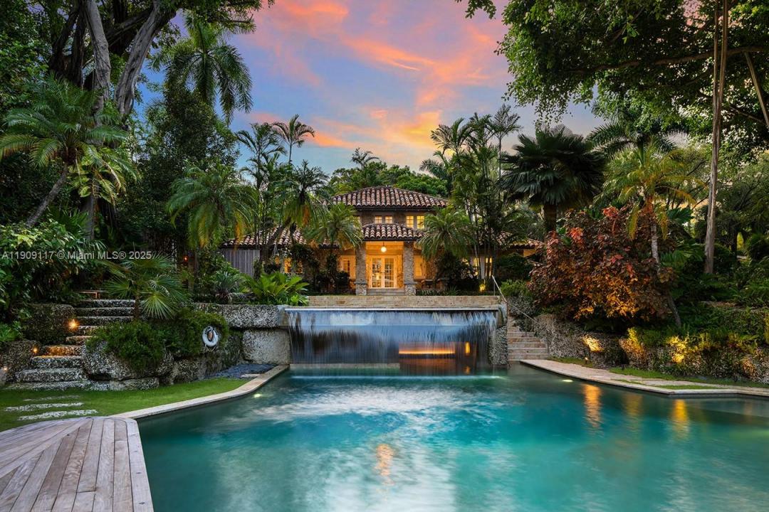 3585 Anchorage Way, Miami, Florida 33133, USA