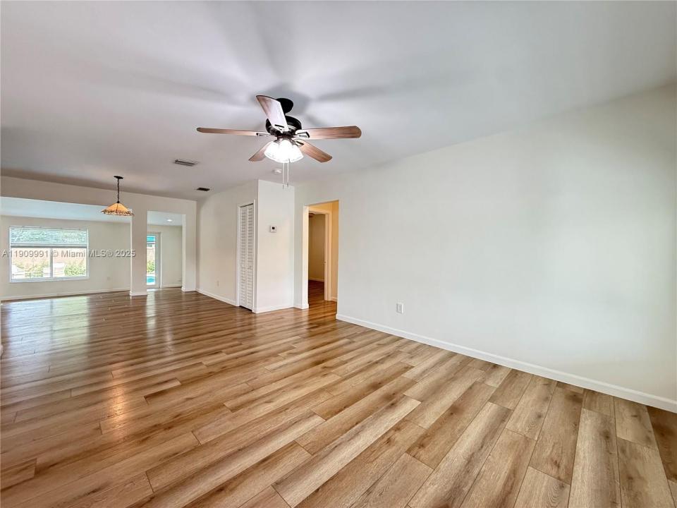 2625 SW 67th Ave, Miami, 佛罗里达州 33155, 美国