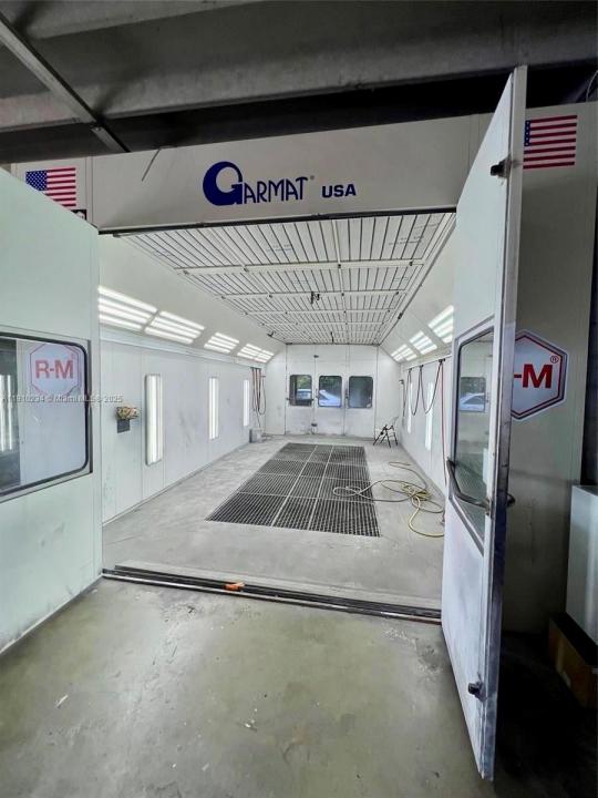 North Miami Beach, Florida 33160, Estados Unidos