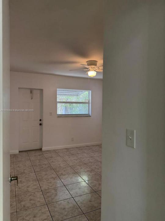231 NE 40th Ct 3, Oakland Park, 佛羅里達州 33334, 美國