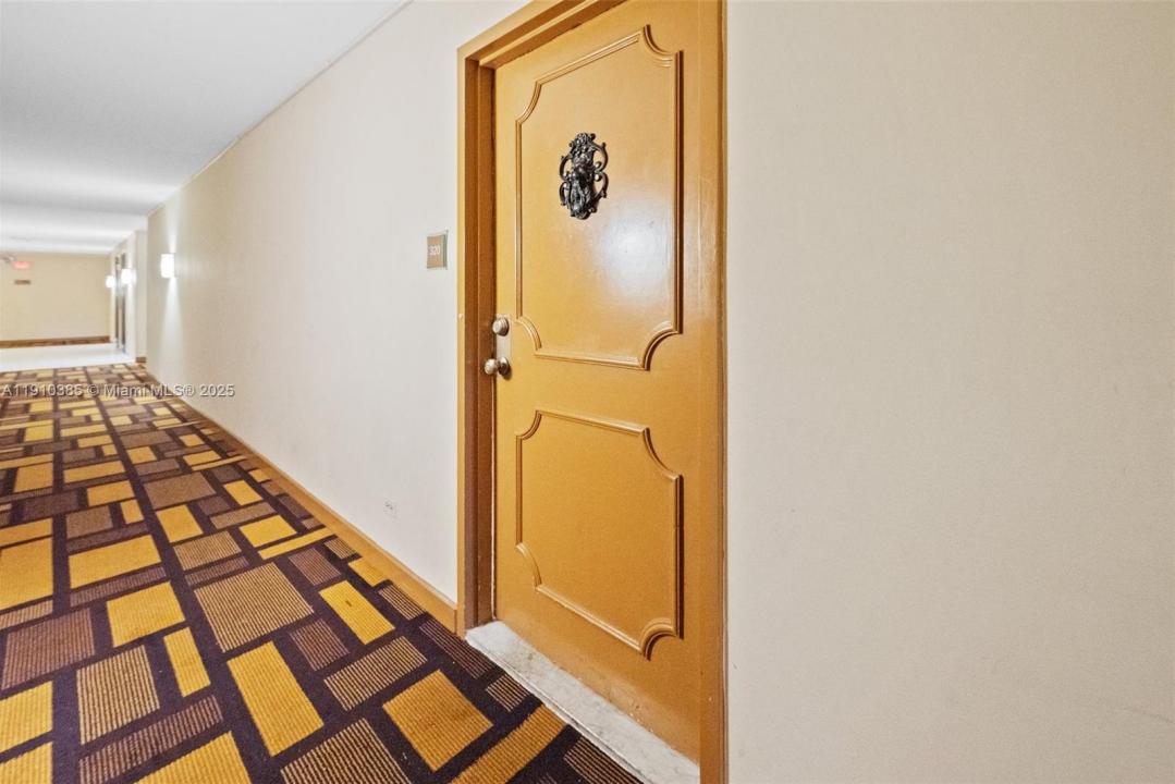 231 174th ST 320, Sunny Isles Beach, 佛罗里达州 33160, 美国