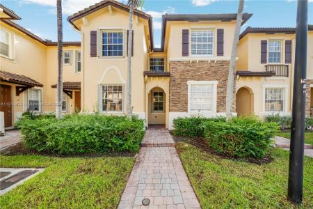 9239 SW 227th St 4, Cutler Bay, Florida 33190, USA