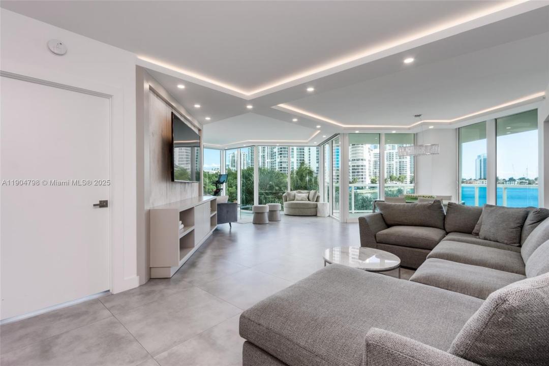 3370 Hidden Bay Dr 303, Aventura, 플로리다 33180, 미국