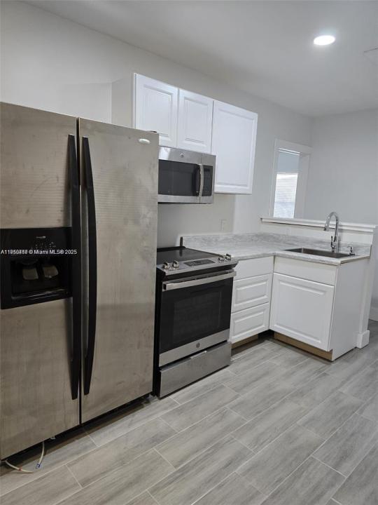 Miami, Florida 33161