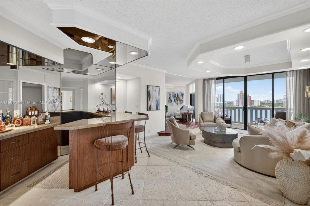 3000 Island Blvd 1904, Aventura, Florida 33160, USA