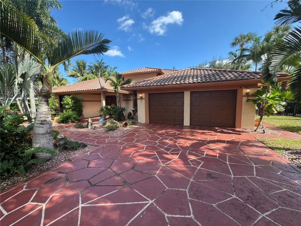 2720 Oak Tree Ln, Oakland Park, פלורידה 33309, ארצות הברית של אמריקה