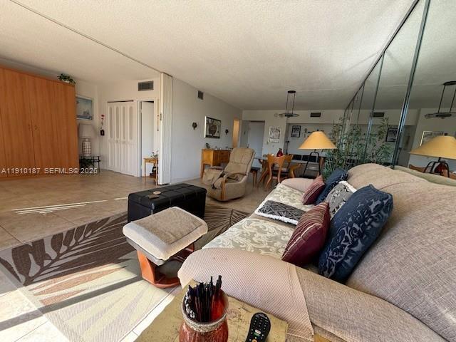 3625 N Country Club Dr 304, Aventura, Flórida 33180, Estados Unidos