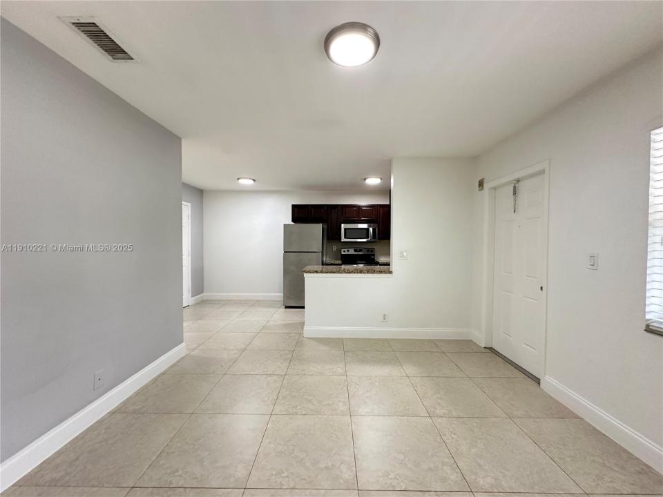 2640 NE 8th Ave 13, Wilton Manors, Florida 33334, HOA KỲ