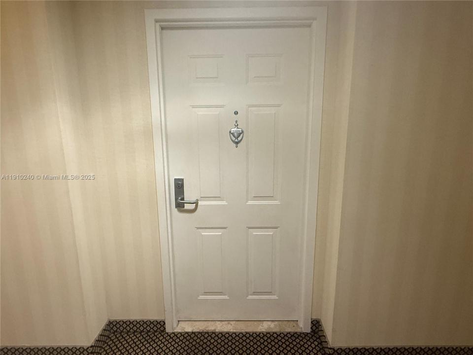 19501 W Country Club Dr 2209, Aventura, Florida 33180