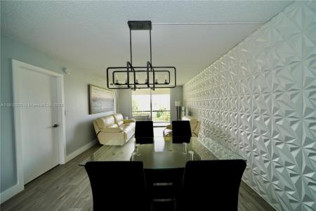 2541 Aragon Blvd 305, Sunrise, Florida 33322, USA