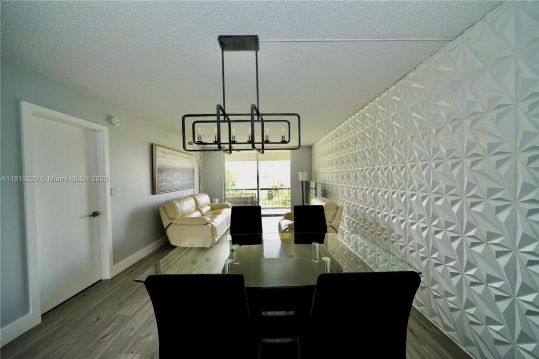 2541 Aragon Blvd 305, Sunrise, Floride 33322, États-Unis