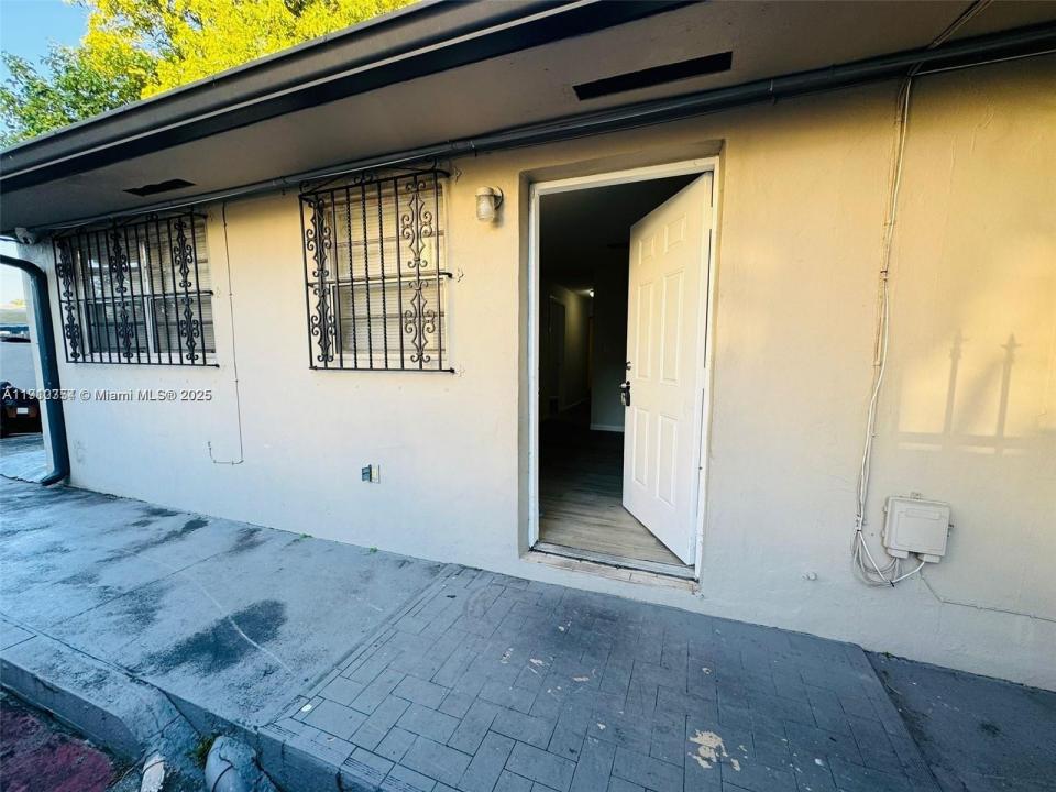 10805 SW 4th St, Sweetwater, Flórida 33174, Estados Unidos