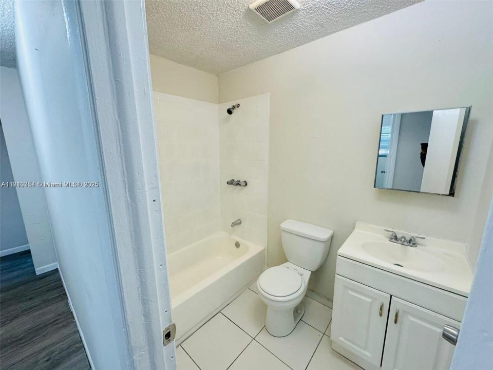10805 SW 4th St, Sweetwater, Flórida 33174, Estados Unidos