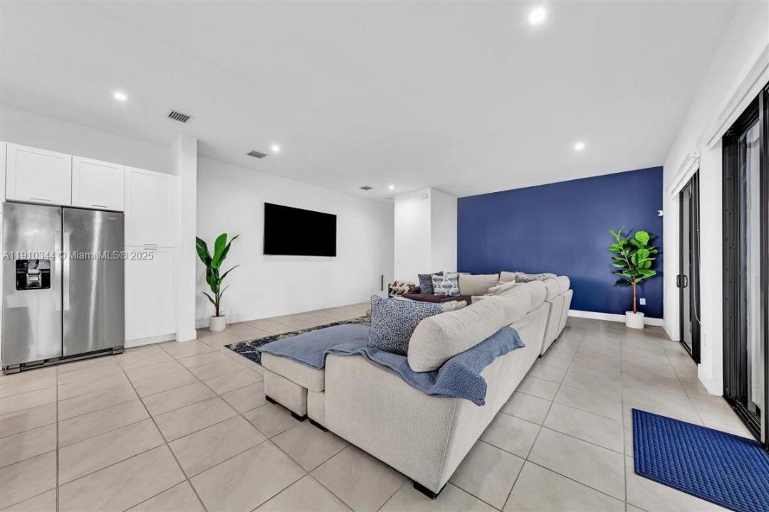 4346 NW 81st Ave, Doral, Florida 33166, HOA KỲ