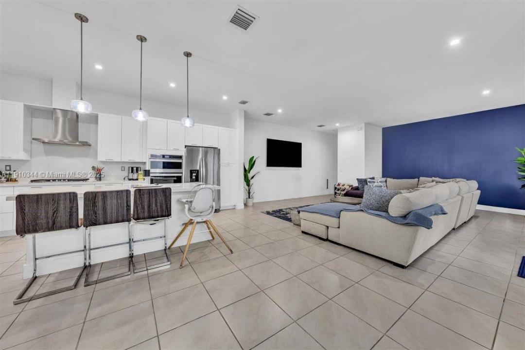 4346 NW 81st Ave, Doral, Florida 33166, HOA KỲ