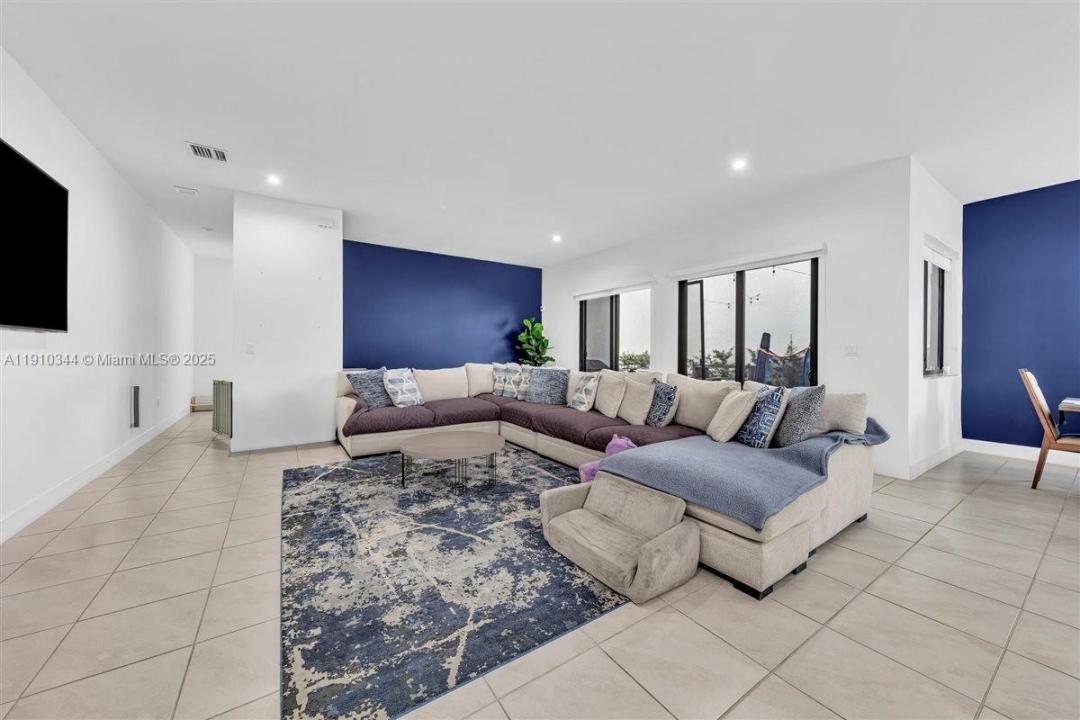 4346 NW 81st Ave, Doral, Florida 33166, HOA KỲ