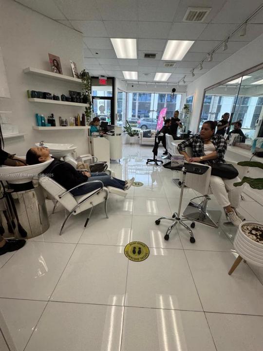 Undisclosed Address, Bay Harbor Islands, Flórida 33154, Estados Unidos