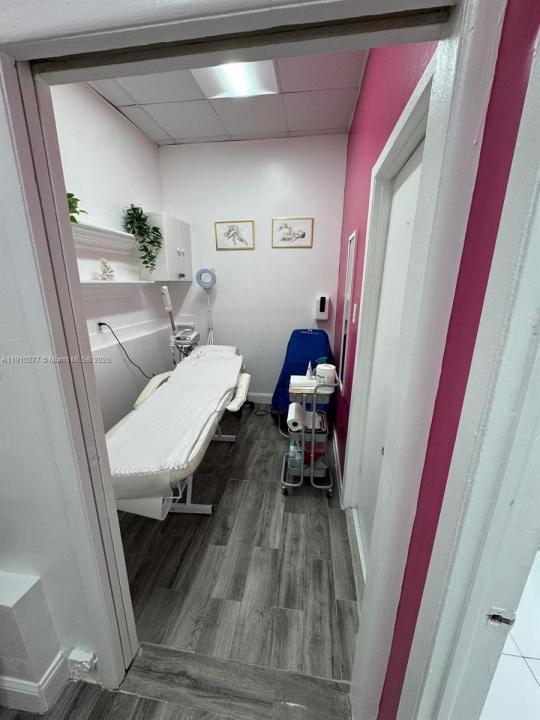 Undisclosed Address, Bay Harbor Islands, Flórida 33154, Estados Unidos