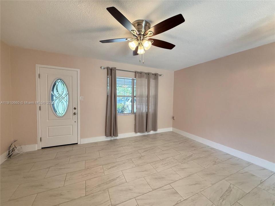 327 Mongomery Ave, Fort Myers, 플로리다 33905, 미국