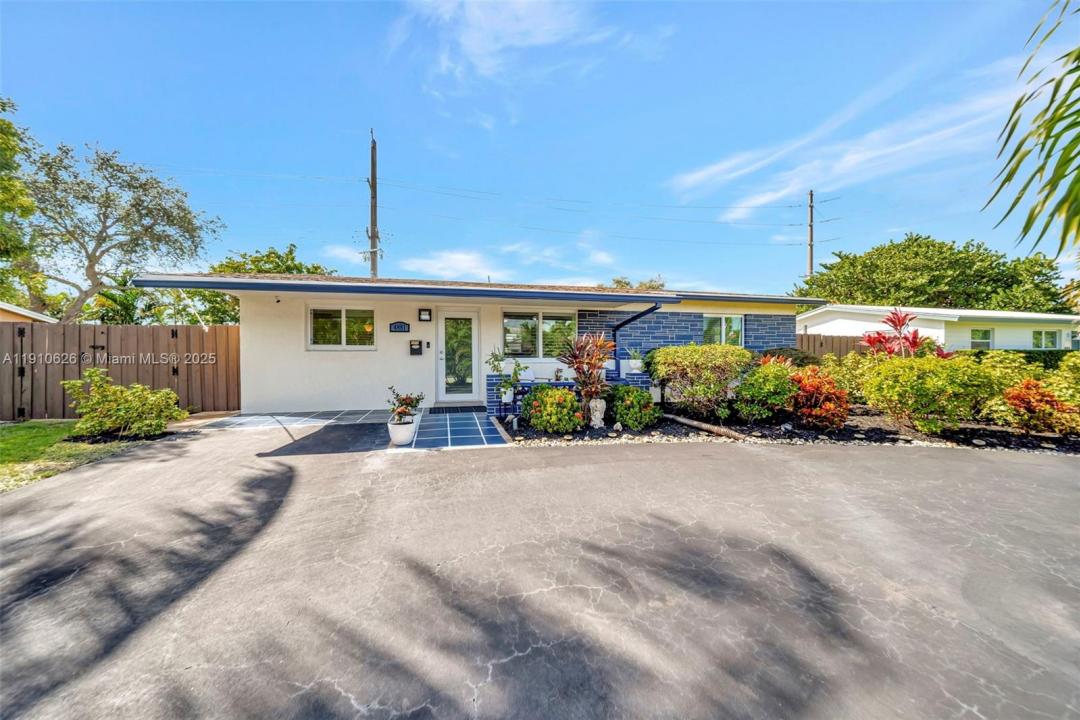 4881 NE 13th Ave, Oakland Park, Floride 33334, États-Unis