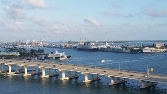 Miami, Florida 33132, USA