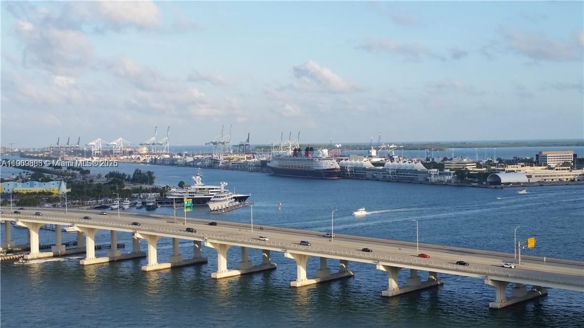 Miami, 佛羅里達州 33132, 美國