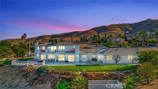 W Avenue S14, Palmdale, California 93551