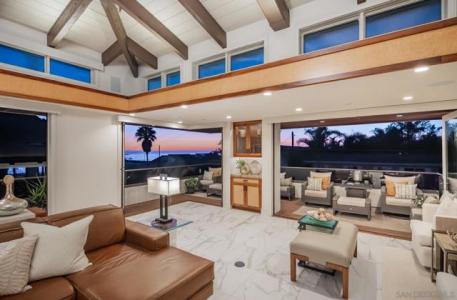 Cherry Ave, Carlsbad, California 92008