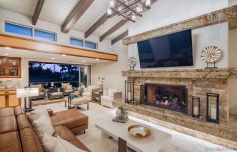 Cherry Ave, Carlsbad, California 92008