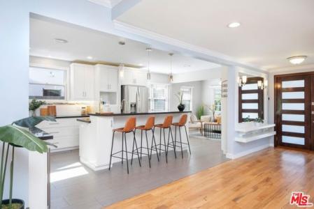 Longridge Avenue, Van Nuys, California 91401