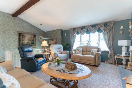 33 Judy Terrace, West Warwick, ロードアイランド 02893, アメリカ合衆国