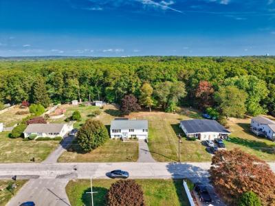 100 Furey Avenue, Tiverton, Rhode Island 02878, USA