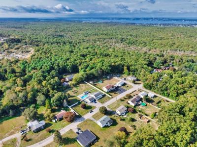 100 Furey Avenue, Tiverton, Rhode Island 02878, USA