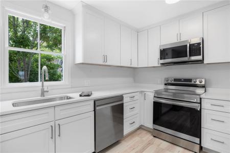 458 Thames Street B, Newport, Rhode Island 02840, États-Unis