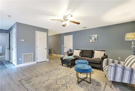 1556 North Main Street Street 7, Fall River, 메사츄세츠 02720, 미국