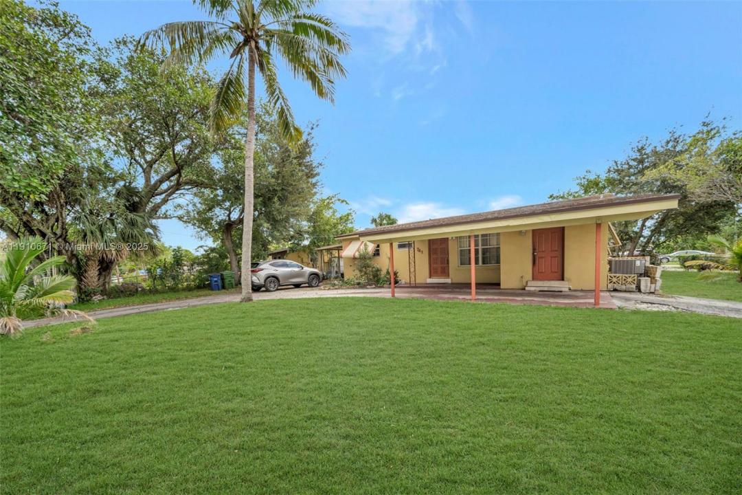 741 SW 2nd Ct, Hallandale Beach, Floride 33009, États-Unis