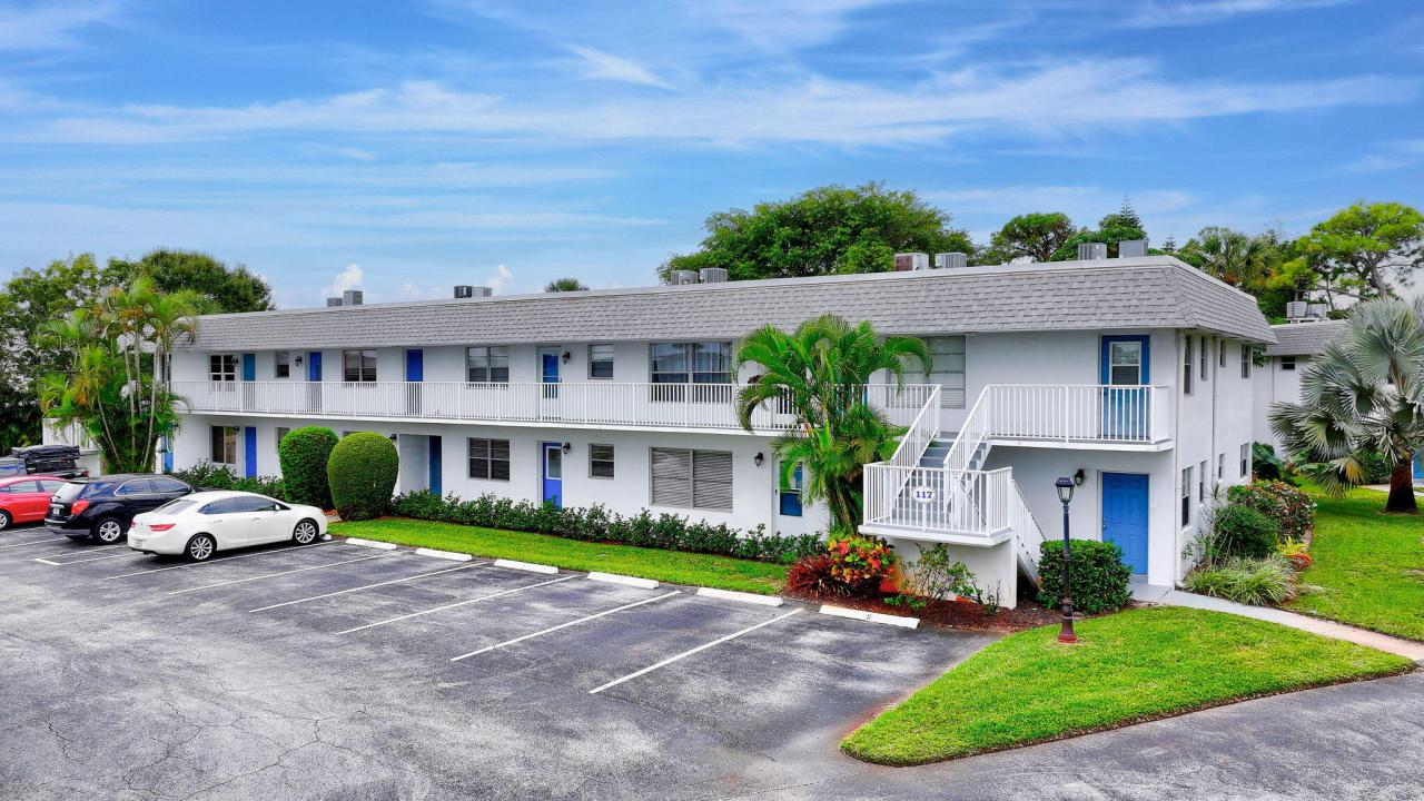 2929 SE Ocean Boulevard 117-7, Stuart, Flórida 34996, Estados Unidos