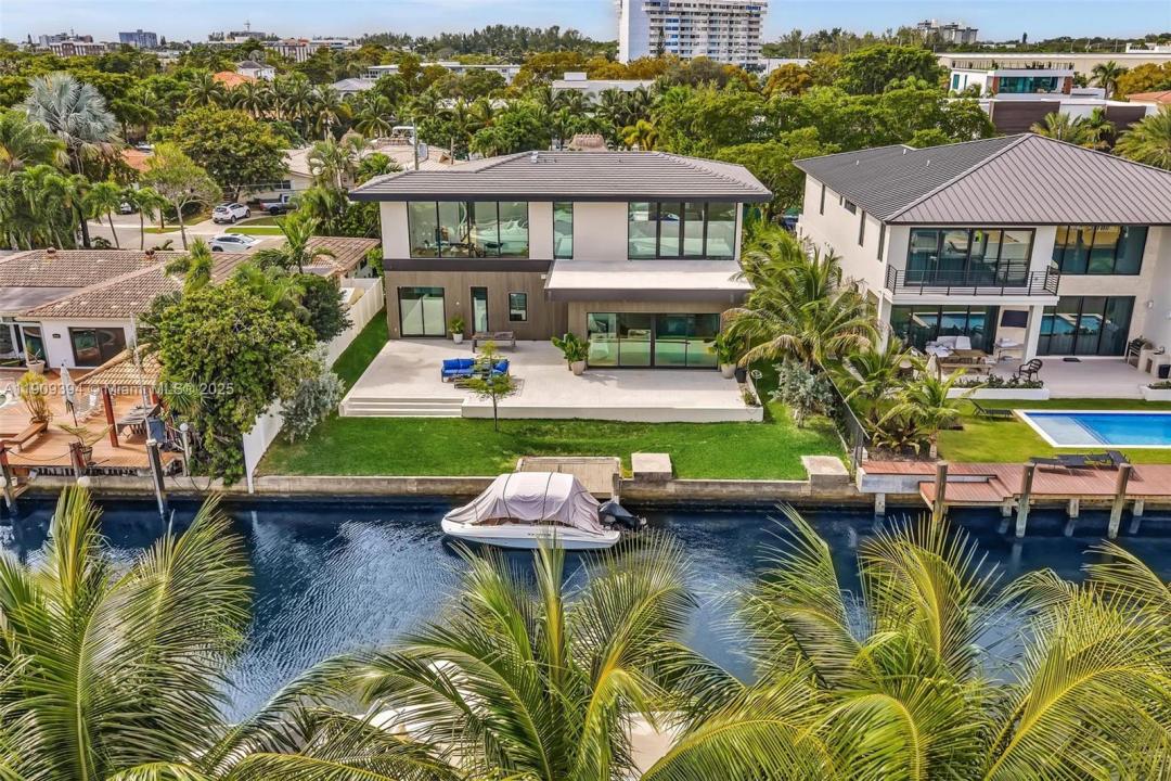 13045 Coronado Ter, North Miami, Florida 33181, Stati Uniti