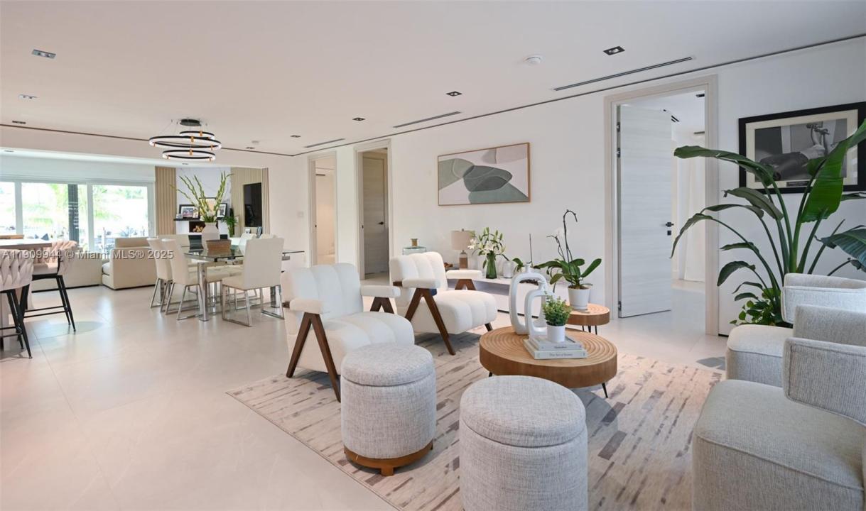 2537 SE 10th Ct, Pompano Beach, Florida 33062