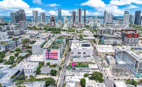 118 NW 24th St, Miami, Florida 33127, USA