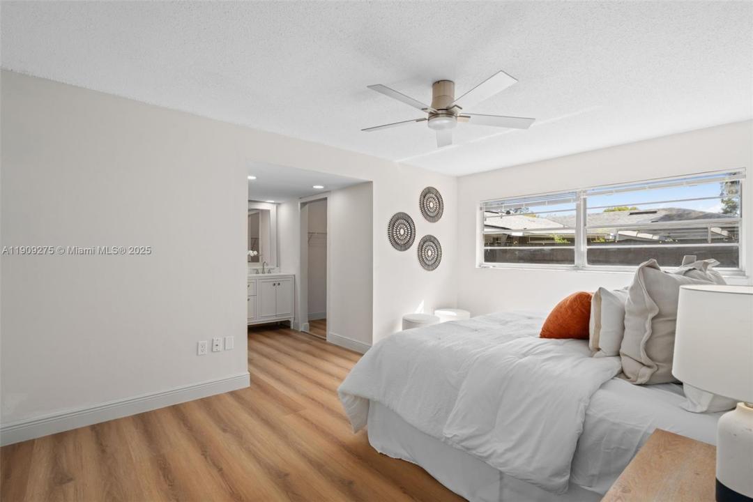 1812 firwood, Orlando, Флорида 32818, Соединенные Штаты