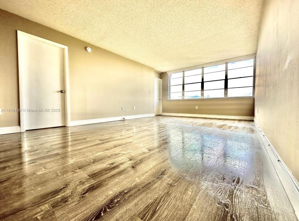 1400 Saint Charles Pl PH22, Pembroke Pines, Florida 33026, Estados Unidos