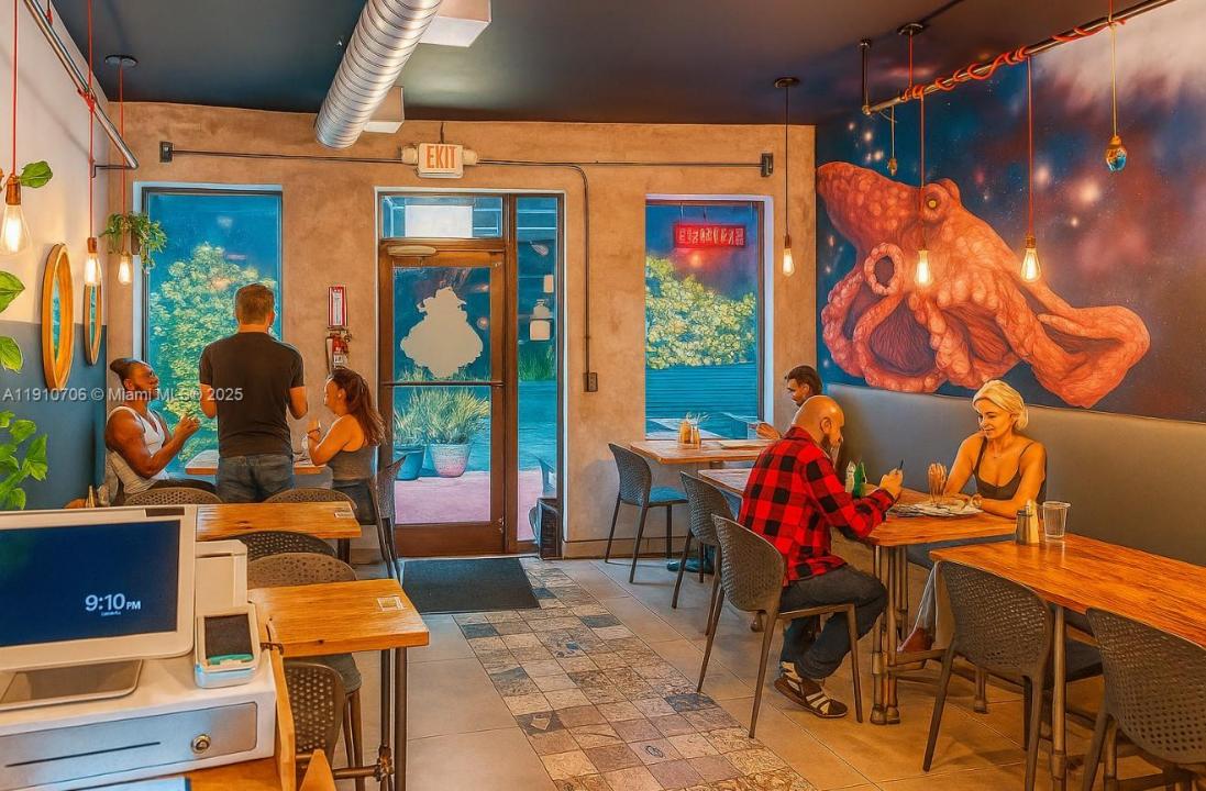 205 NE 35th St, Miami, 플로리다 33137, 미국