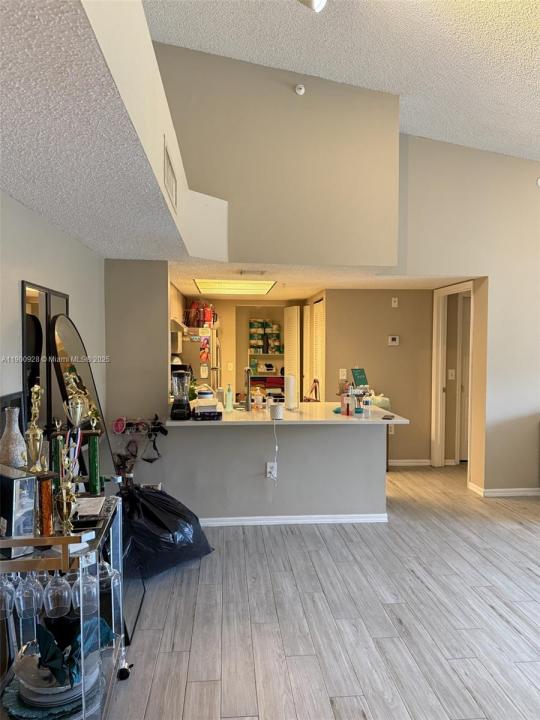 5015 Wiles Rd 207, Coconut Creek, Florida 33073, Estados Unidos